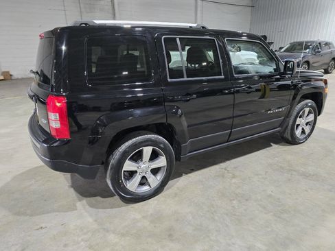 Used 2017 Jeep Patriot High Altitude AWD/4WD image 10