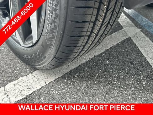 Used 2024 Hyundai Tucson Limited FWD image 14