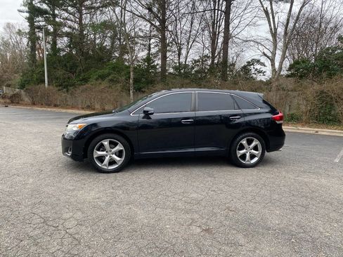 Used 2015 Toyota Venza XLE image 8