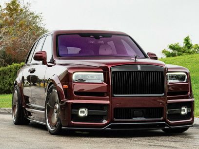 Used 2022 Rolls-Royce Cullinan Black Badge w/ Dark Exterior Package