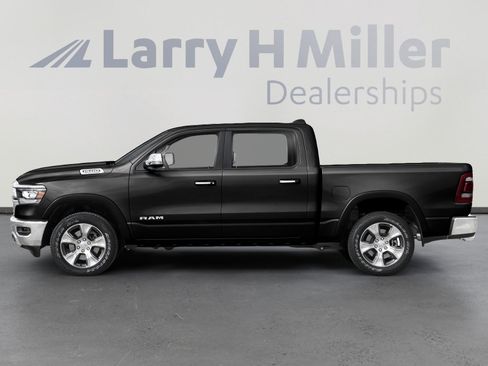 Used 2022 RAM 1500 Laramie AWD/4WD image 3