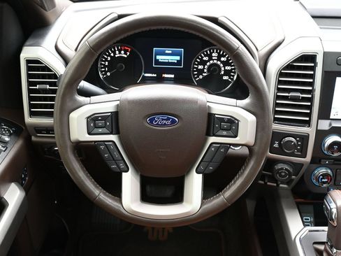 Used 2018 Ford F150 King Ranch w/ Equipment Group 601A Luxury AWD/4WD image 15
