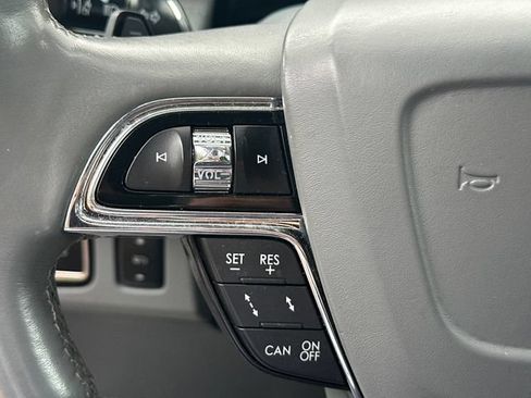 Used 2019 Lincoln Navigator Reserve AWD/4WD image 26