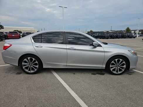 Used 2014 Honda Accord Sport image 4