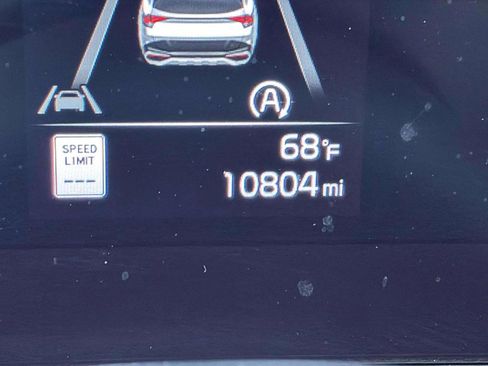 Used 2025 Kia Sportage EX image 30