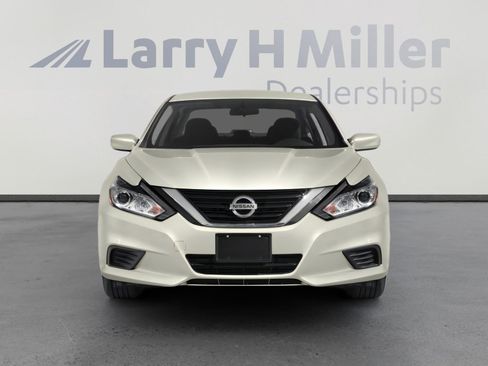 Used 2018 Nissan Altima 2.5 S w/ S Convenience Package image 7