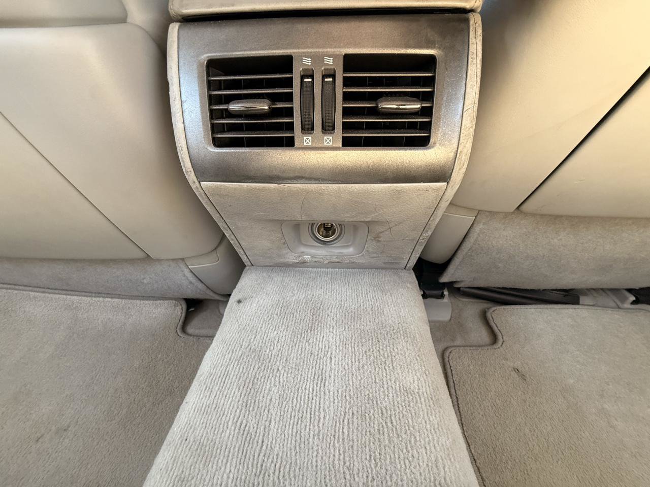 Used 2008 Lexus LS 460 RWD image 23