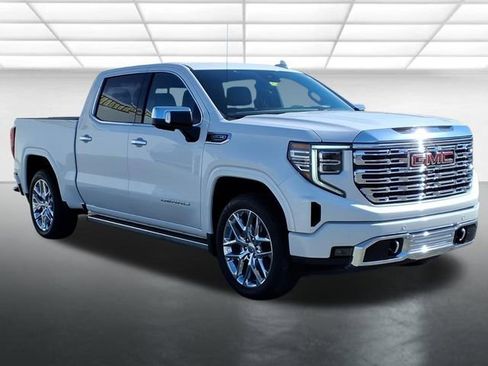 Used 2024 GMC Sierra 1500 Denali w/ Denali Reserve Package image 9