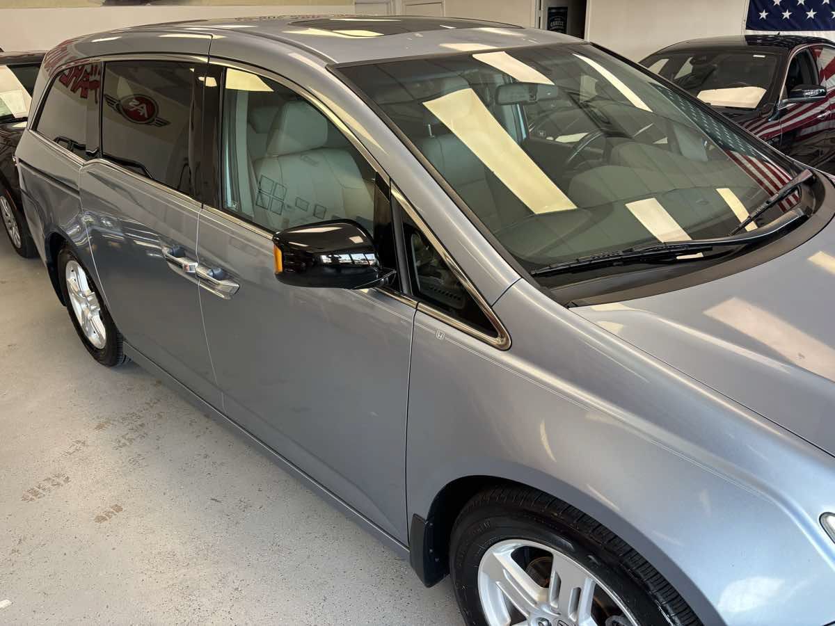 Used 2012 Honda Odyssey Touring image 4