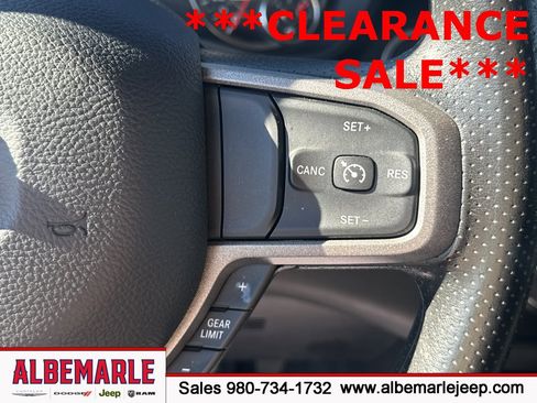 Used 2024 RAM 2500 Tradesman w/ Chrome Appearance Group image 21