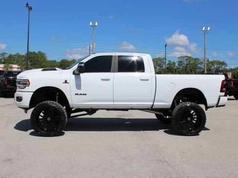 Used 2024 RAM 2500 Laramie w/ Night Edition AWD/4WD image 6