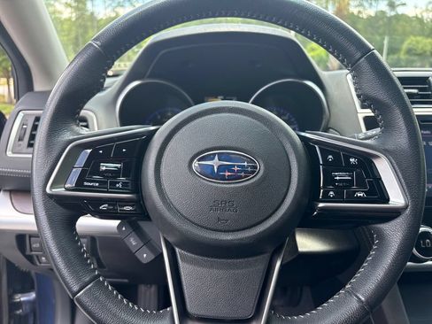 Used 2019 Subaru Outback 2.5i Limited AWD/4WD image 11