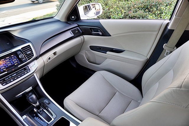 Used 2015 Honda Accord EX-L image 30