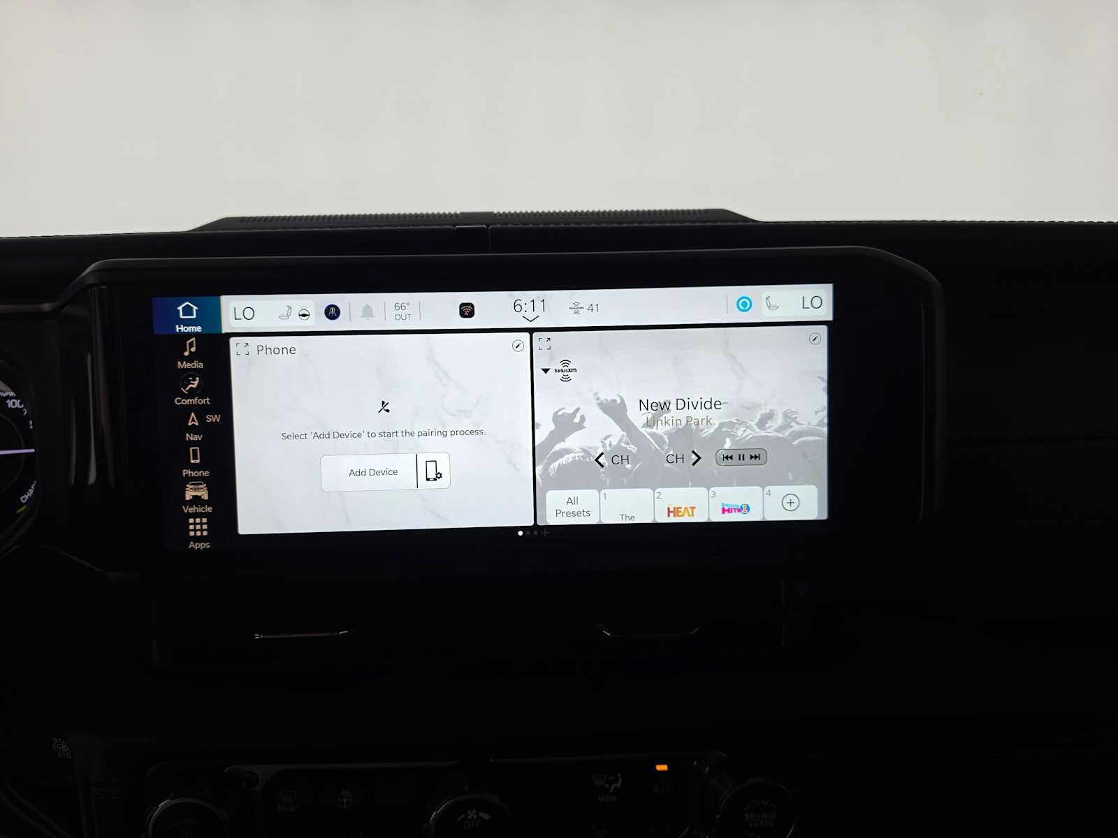 Used 2024 Jeep Wrangler High Altitude AWD/4WD image 25
