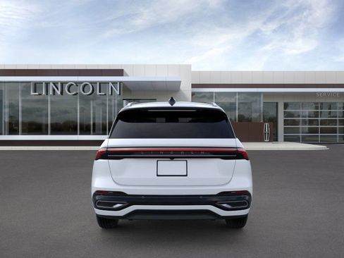 New 2026 Lincoln Nautilus Reserve image 5