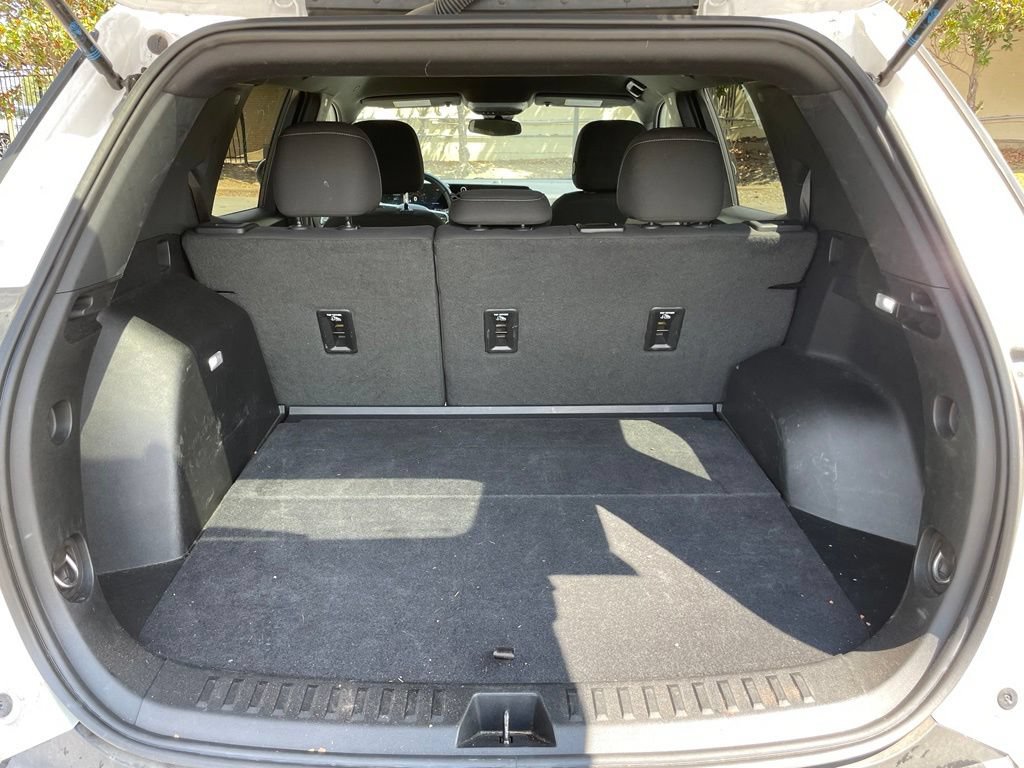 Used 2025 Chevrolet Equinox LT FWD image 7