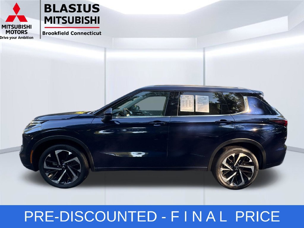 Used 2024 Mitsubishi Outlander SEL AWD/4WD image 13