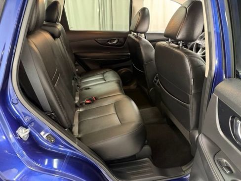 Used 2020 Nissan Rogue SL w/ Premium Package AWD/4WD image 8