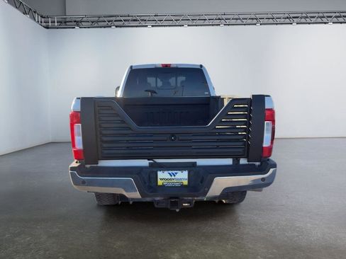 Used 2019 Ford F350 Lariat w/ Lariat Ultimate Package image 4