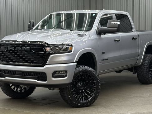 Used 2025 RAM 1500 Big Horn AWD/4WD image 1