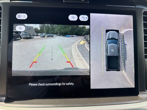 New 2025 Ford F150 Lariat w/ Equipment Group 502A High image 40