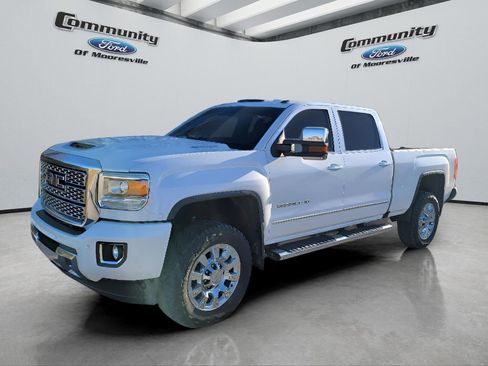 Used 2018 GMC Sierra 2500 Denali w/ Duramax Plus Package image 1