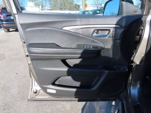 Used 2022 Honda Ridgeline RTL-E image 16