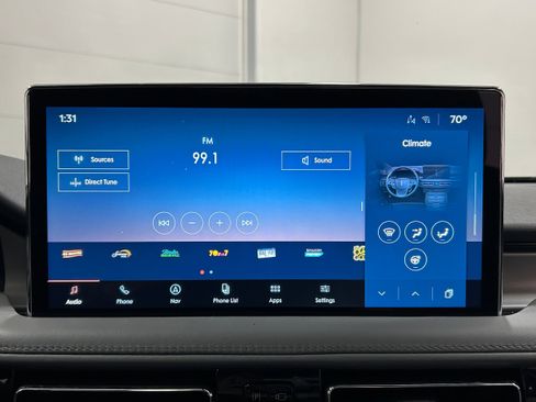 Used 2022 Lincoln Nautilus Reserve AWD/4WD image 5