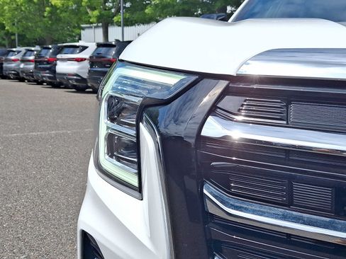 Used 2026 GMC Terrain Elevation w/ Technology Package II AWD/4WD image 10