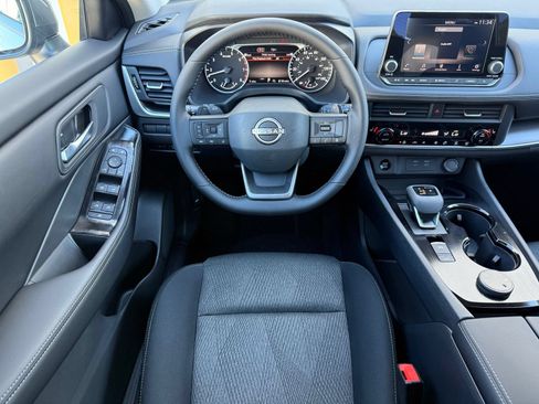 Used 2026 Nissan Rogue SV w/ Cold Weather Package AWD/4WD image 26