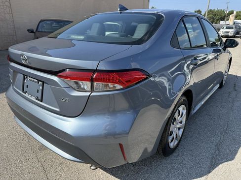 Used 2021 Toyota Corolla LE FWD image 8