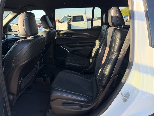Used 2021 Jeep Grand Cherokee L Laredo AWD/4WD image 23