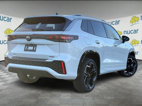 New 2026 Volkswagen Tiguan SEL R-Line image 7
