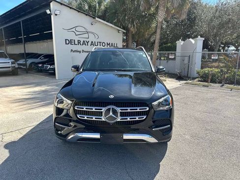 Used 2024 Mercedes-Benz GLE 450e 4MATIC image 2