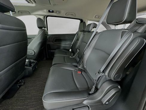 Used 2026 Honda Odyssey Elite image 31