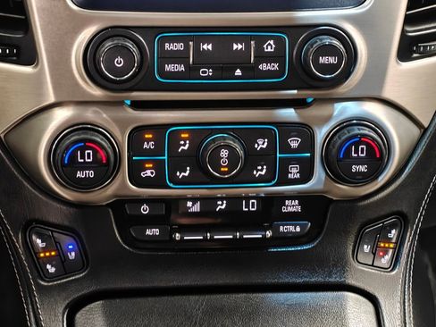 Used 2019 GMC Yukon XL Denali w/ Denali Ultimate Package AWD/4WD image 8