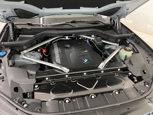 New 2026 BMW X5 xDrive40i w/ M Sport Package image 32
