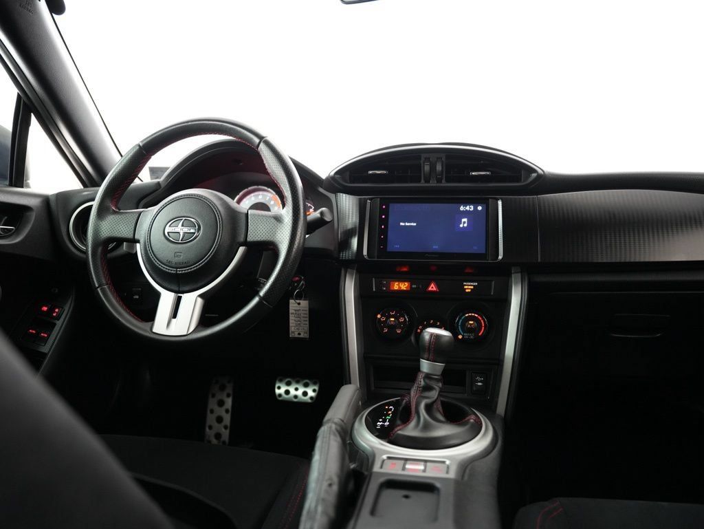 Used 2013 Scion FR-S RWD image 10