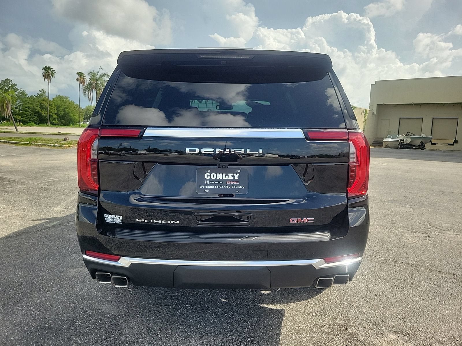 New 2026 GMC Yukon Denali w/ Sun & Power Step Package AWD/4WD image 6