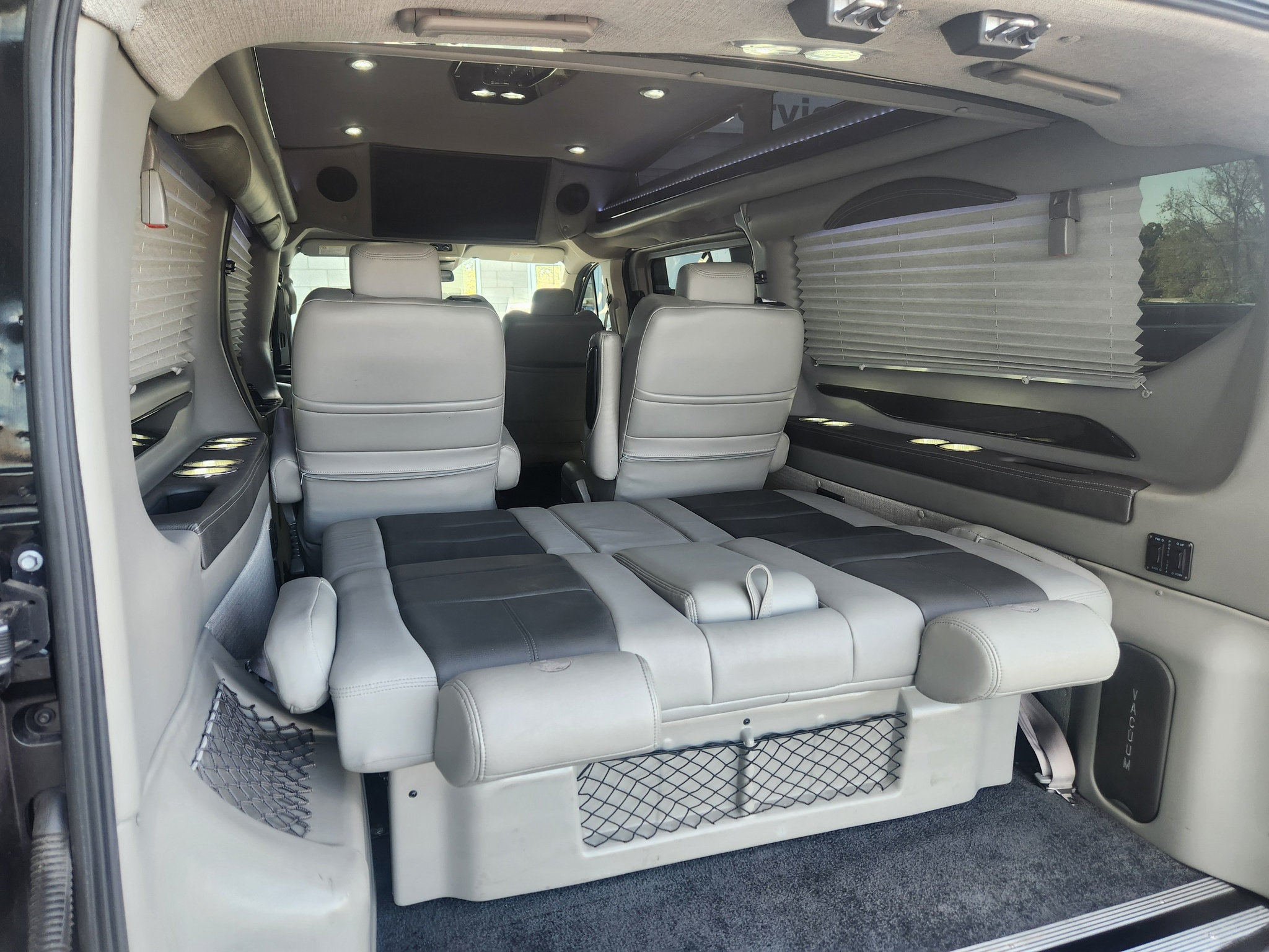 Used 2023 Ford Transit 150 Low Roof AWD image 53