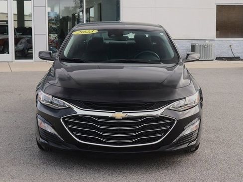 Used 2023 Chevrolet Malibu LT image 2