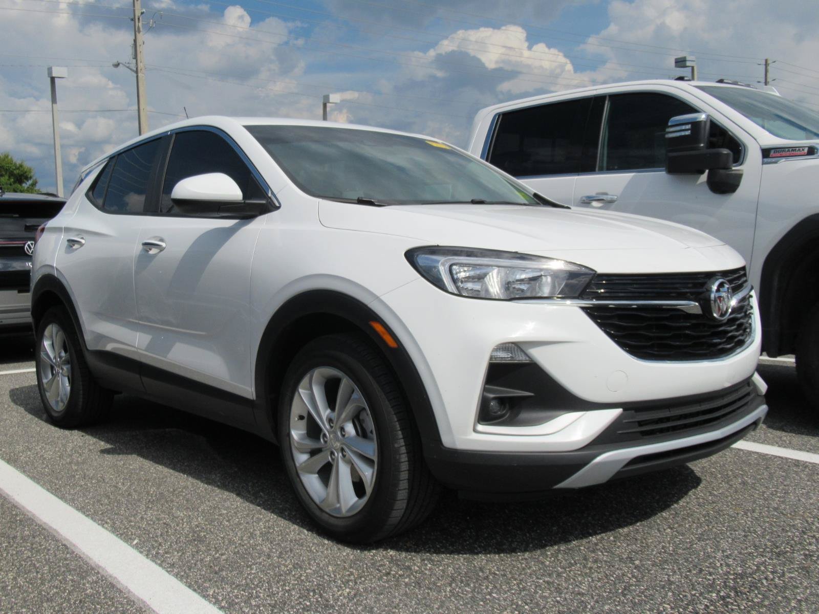 Used 2022 Buick Encore GX Preferred w/ Cold Weather Comfort Package FWD image 1