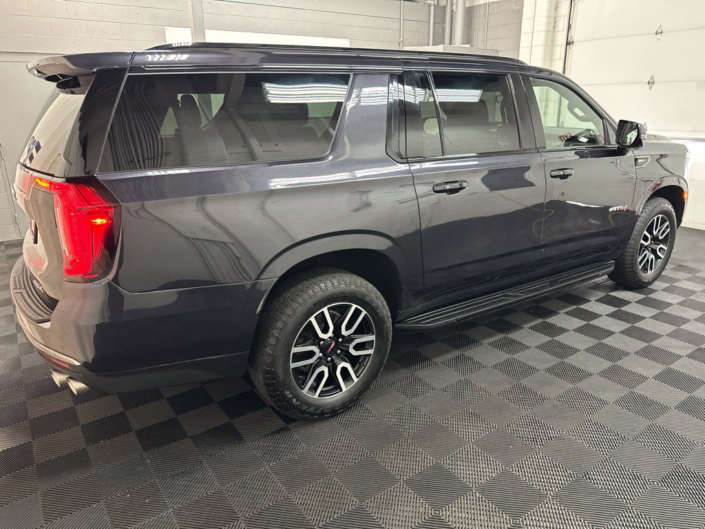 Used 2023 GMC Yukon XL AT4 w/ Technology Package AWD/4WD image 10