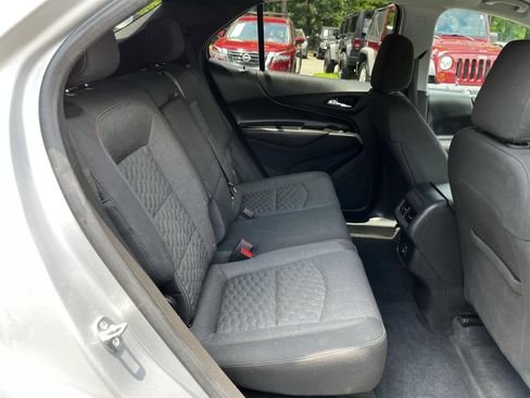 Used 2021 Chevrolet Equinox LT image 25