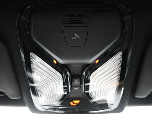 Used 2020 BMW 330i Sedan w/ Convenience Package image 17