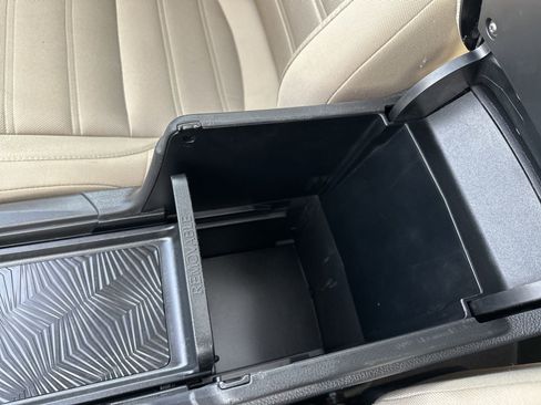 Used 2019 Honda CR-V EX image 49