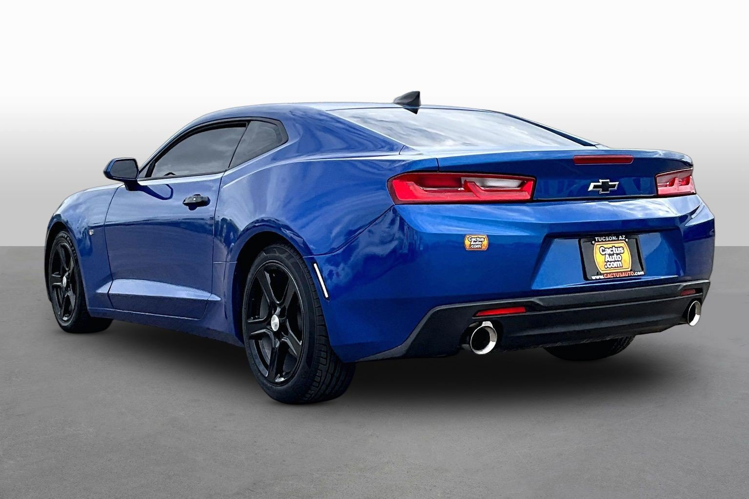 Used 2017 Chevrolet Camaro LS RWD image 11