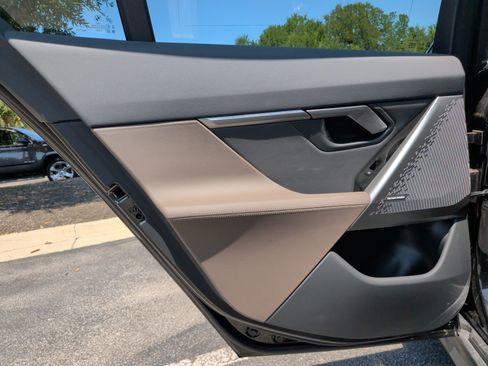 Used 2026 BMW i5 eDrive40 RWD image 41