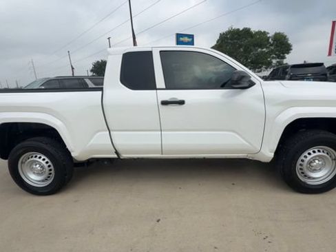 Used 2025 Toyota Tacoma SR RWD image 9