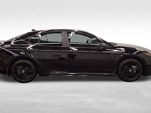 Used 2025 Toyota Camry LE image 8